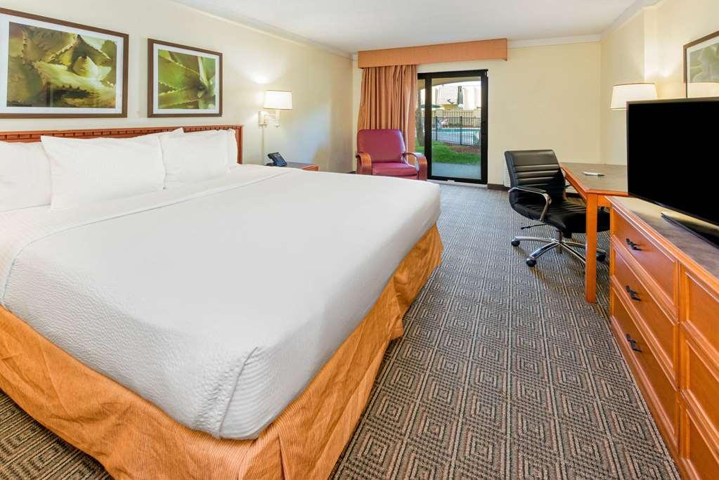 La Quinta By Wyndham Ft Lauderdale Cypress Creek Fort Lauderdale